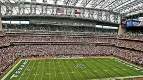 巴塞罗那主场意外败北，西甲冠军战受影响